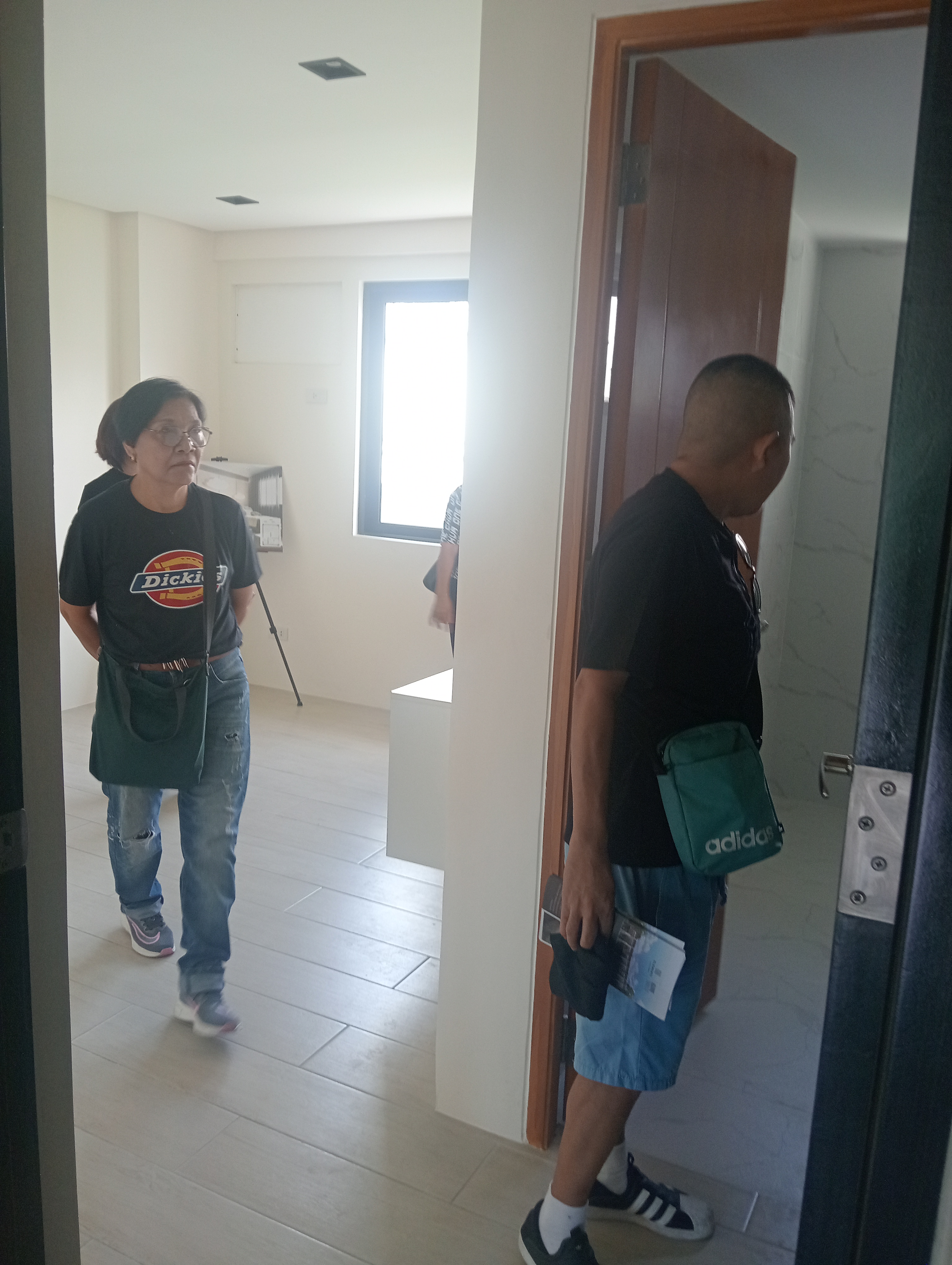 Master Bedroom with Elegant Design at The Elements Las Piñas