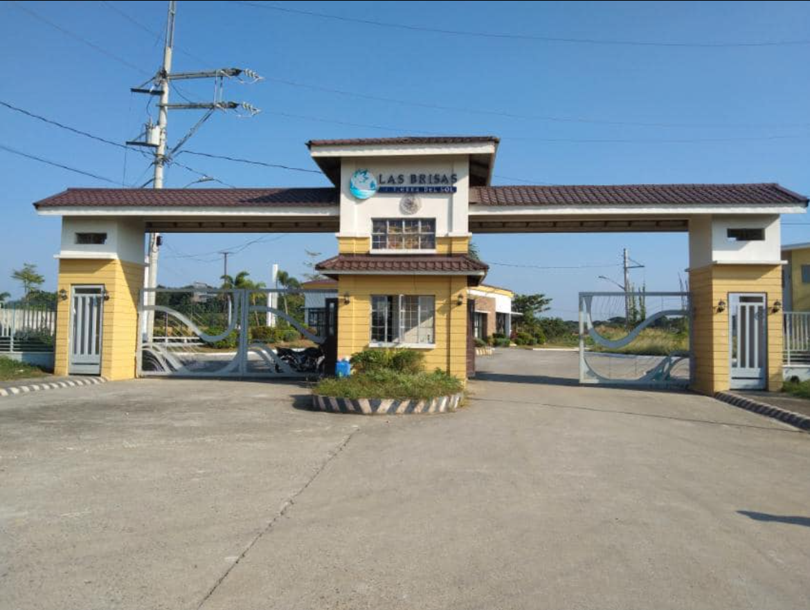 Gate