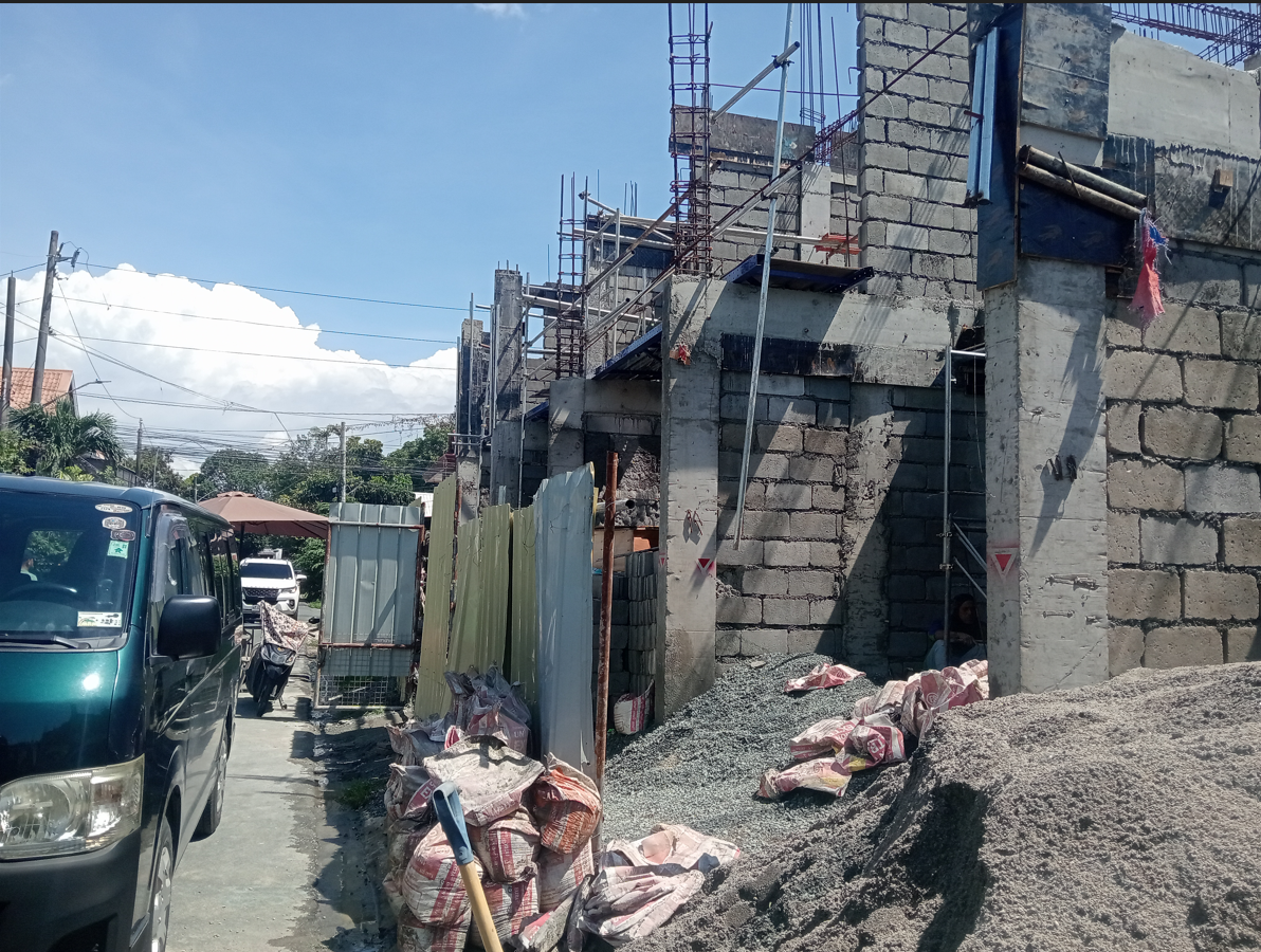 Side View of Aguirre Townhouse Las Piñas